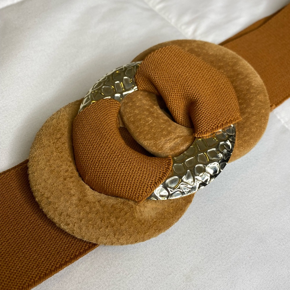 Cognac suede belt